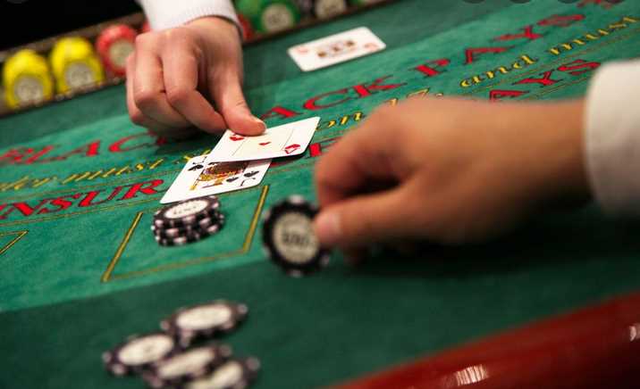 Tips For Playing Smartly at a Casino