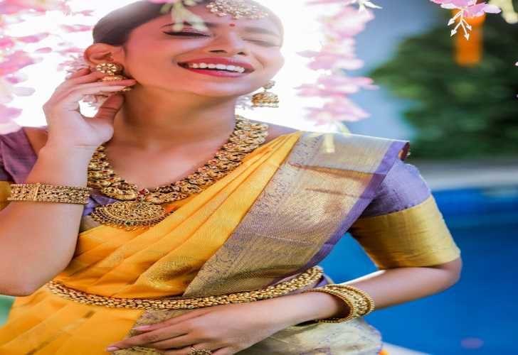 Wish to Buy Sarees Online? Keep These 5 Tips in Mind