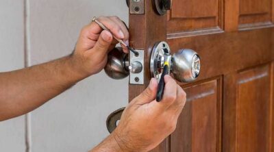 What are the different types of locksmiths