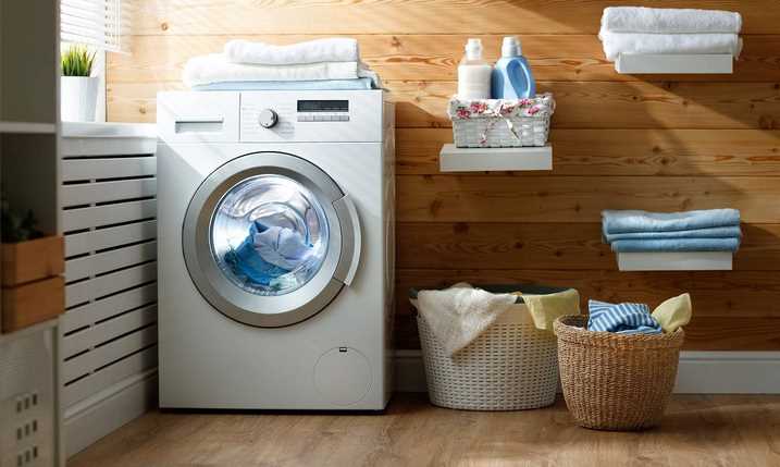 8 Practical Reasons to Switch to a Professional Laundry Service