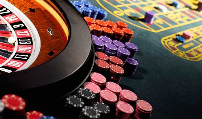 HOW TO PLAY AT A CASINO WITHOUT RISKING IT ALL: A BEGINNER’S GUIDE