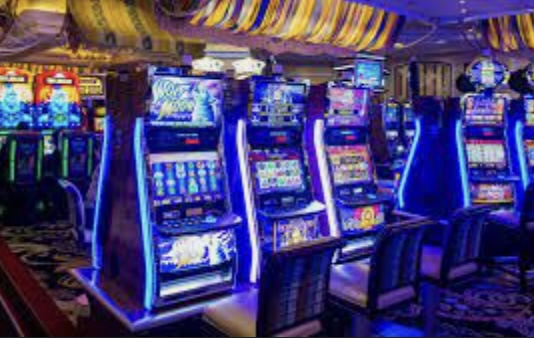 Why More People Love Playing big web slots