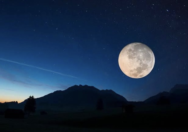 How do Moon phases affect our sleep?