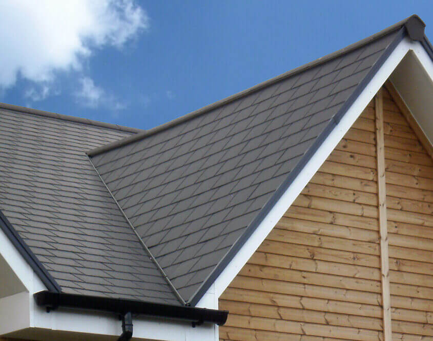 Choosing the Ideal Roofing Material for Your Climate: Rain or Shine