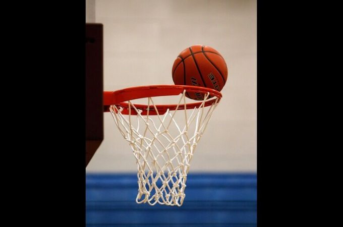 How correlation and same-game parlays work with simple examples